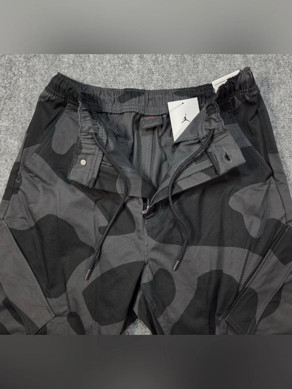 Jordan Men's Black & Gray Camo Cargo Pants Nike Air Jordan Chicago Trousers